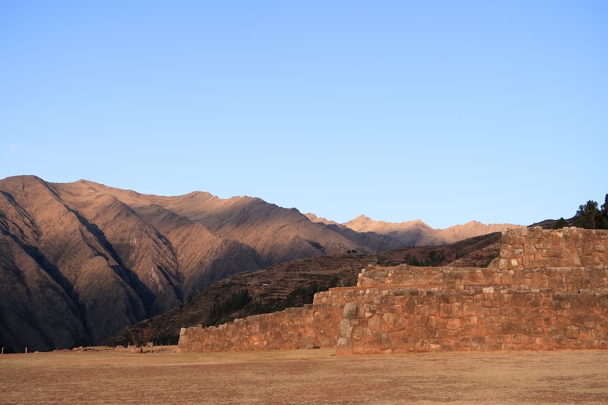 Das Heilige Tal der Inka auf eigene Faust entdecken chinchero cusco ruine