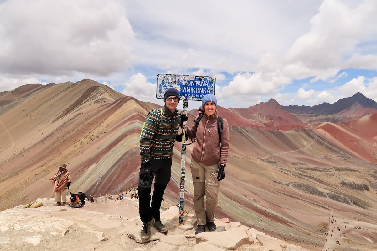 gipfel vinicunca peru Am Gipfel von Regenbogenberg Vinicuna auf 5.000 Meter