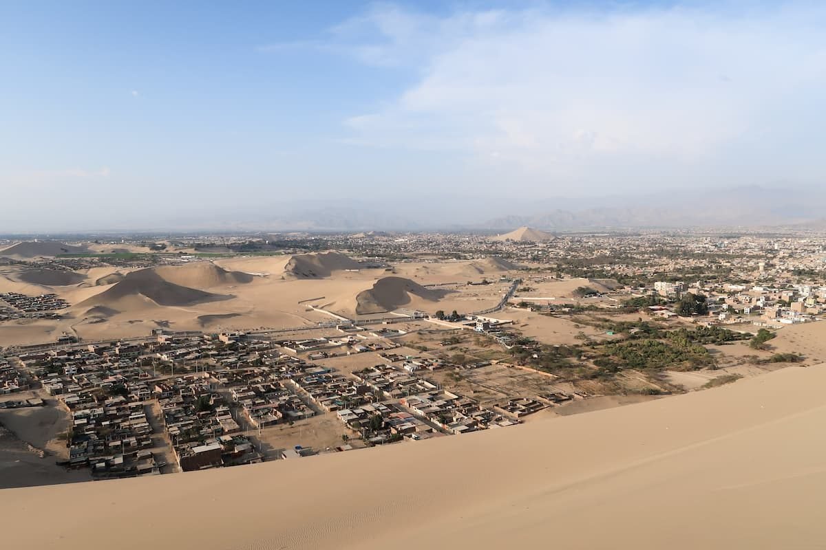 ica peru Blick auf Ica von den Dünen, Peru