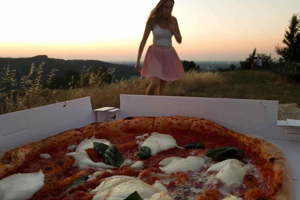 pizza bologna Pizza Margherita in Bologna